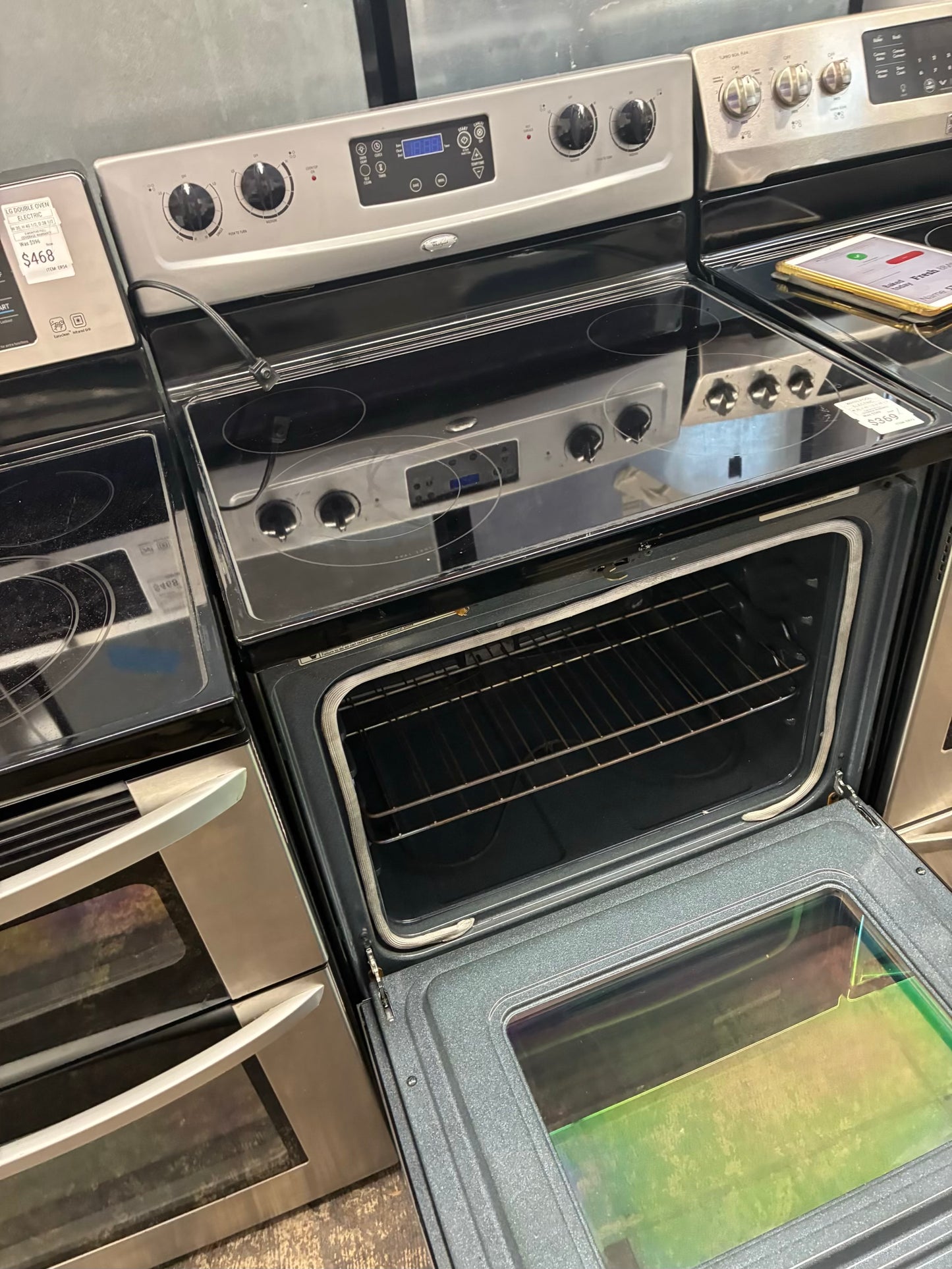 Whirlpool electric stainless steel range 4 burner 30 inch