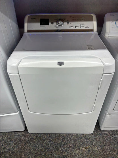 Maytag electric dryer 29” large capacity white