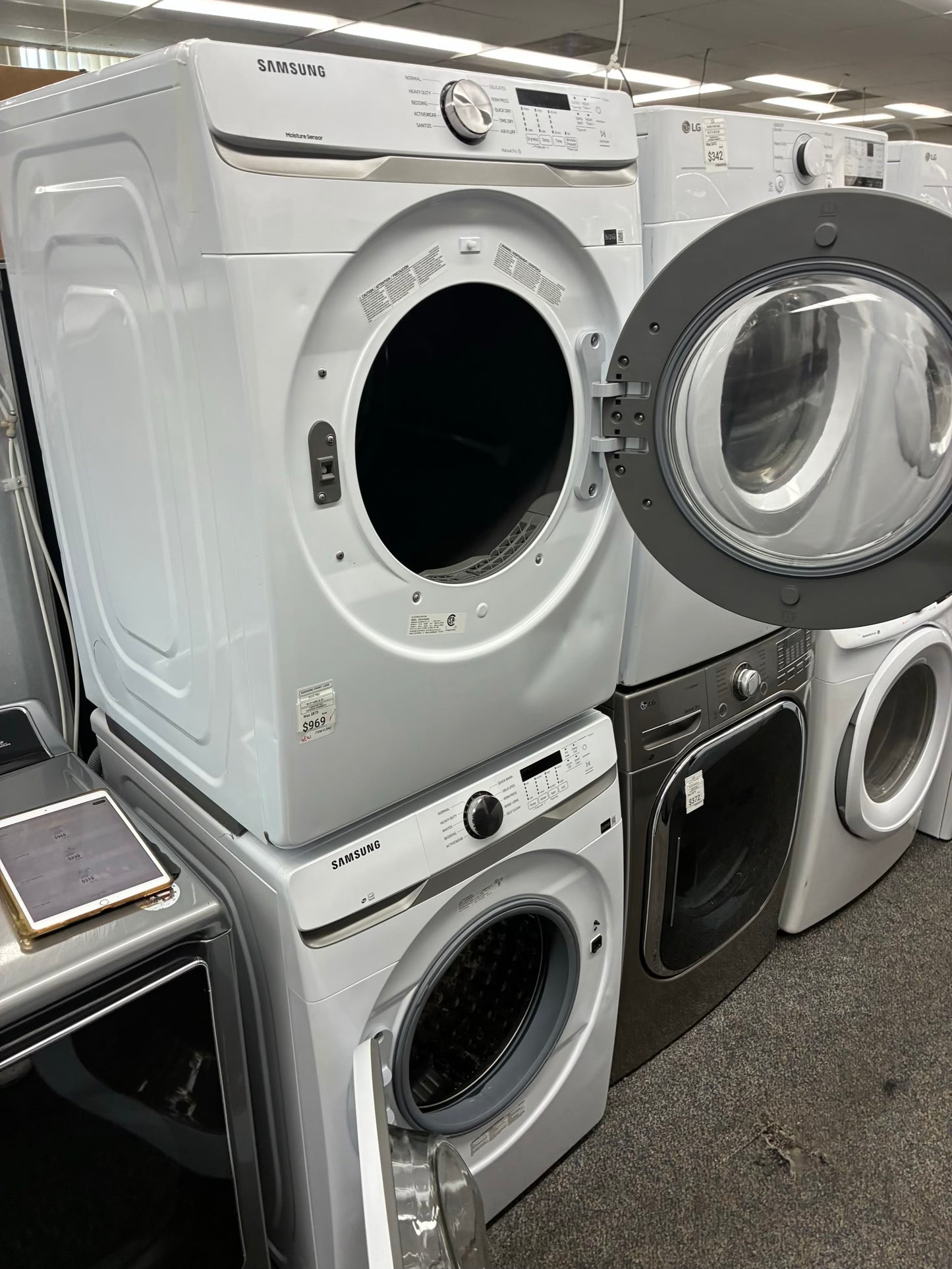 Samsung electric washer and dryer 27” front load NEW