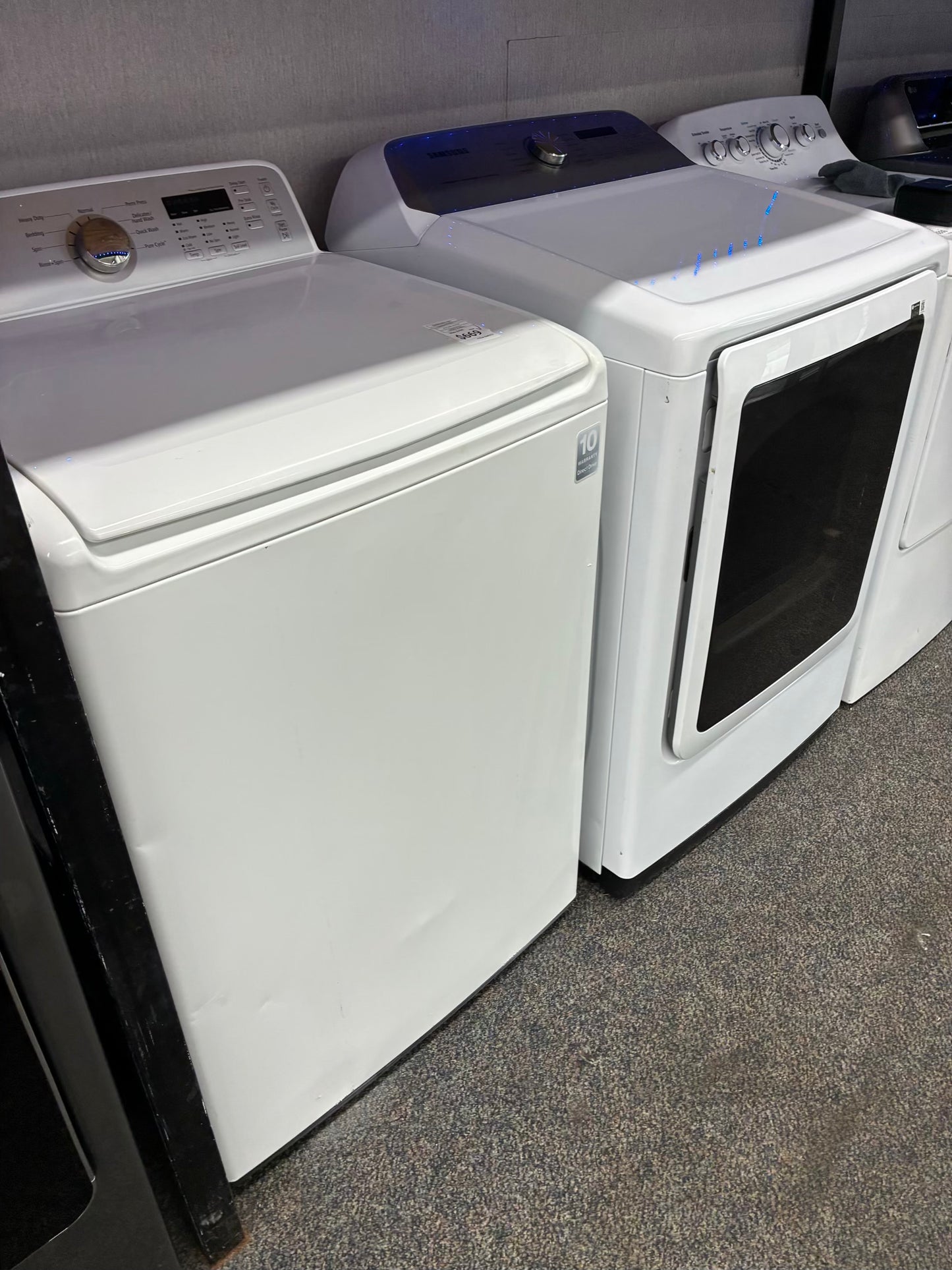Samsung electric washer and dryer 27” top load