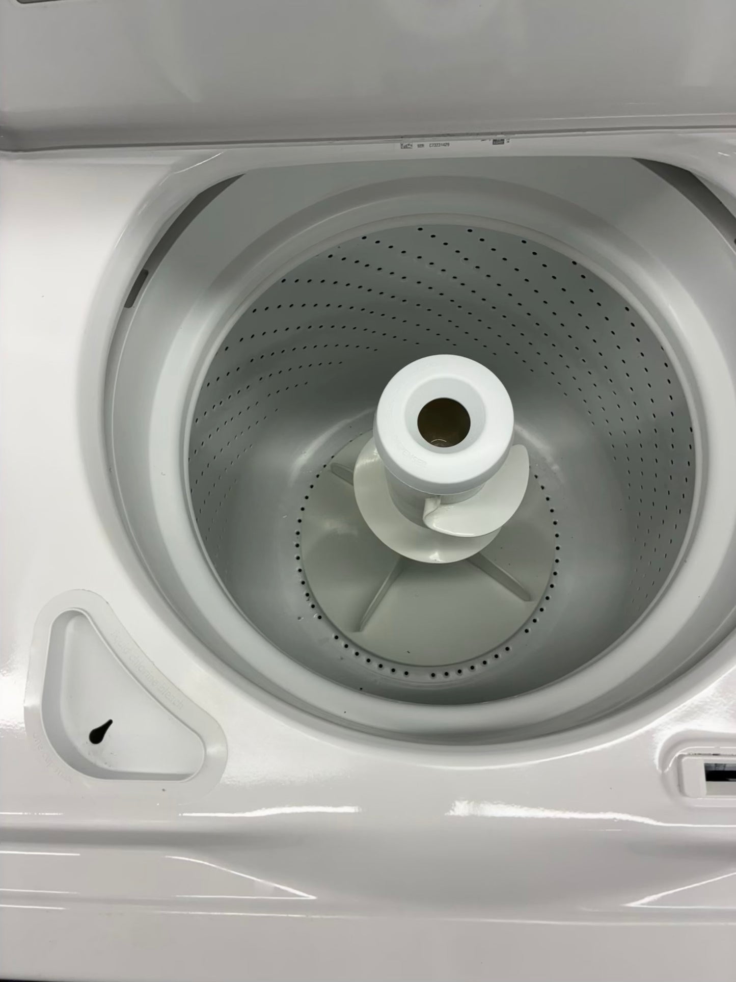 Whirlpool top load washer 27” large capacity