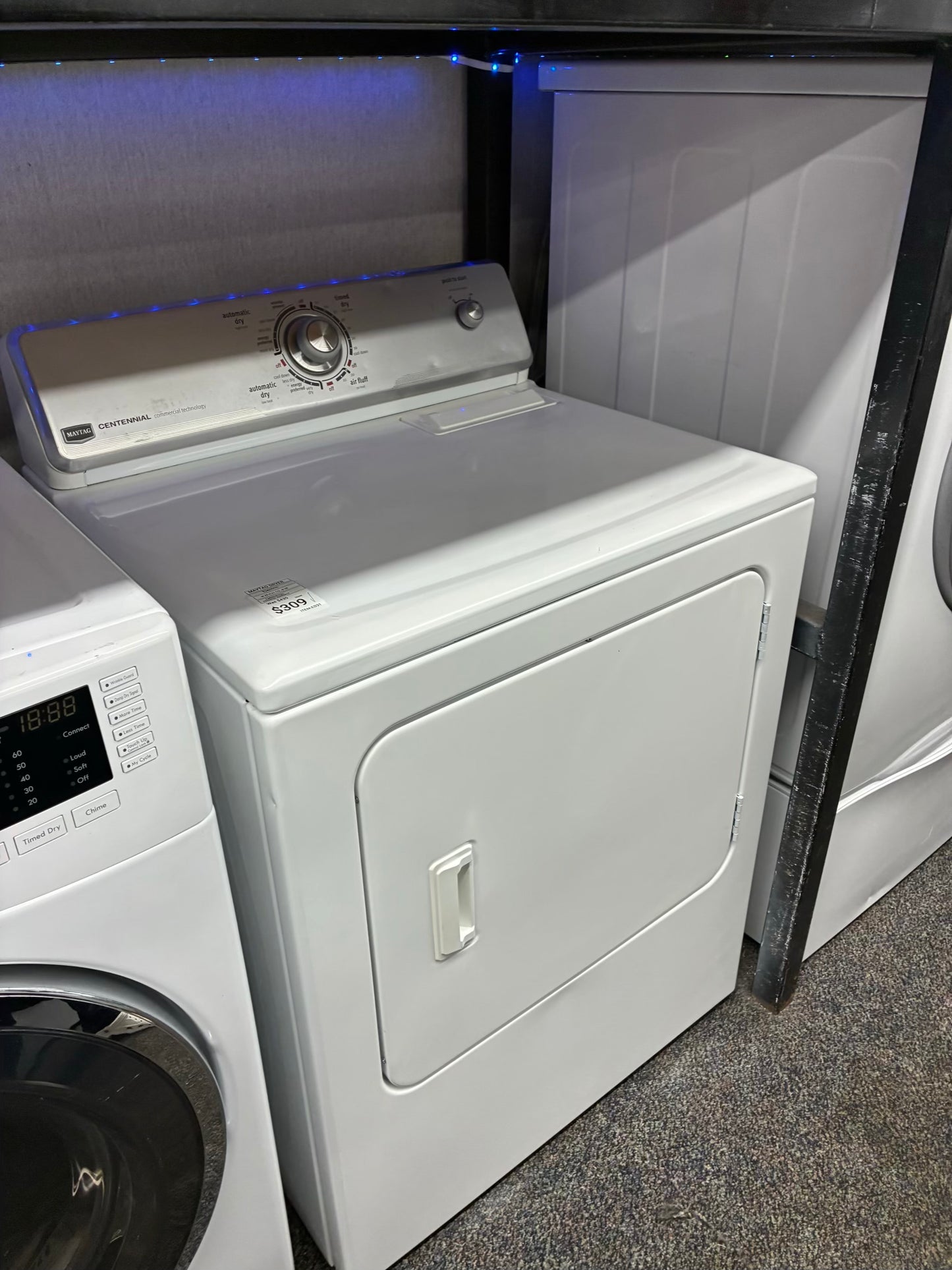 Maytag electric dryer 29” large capacity white