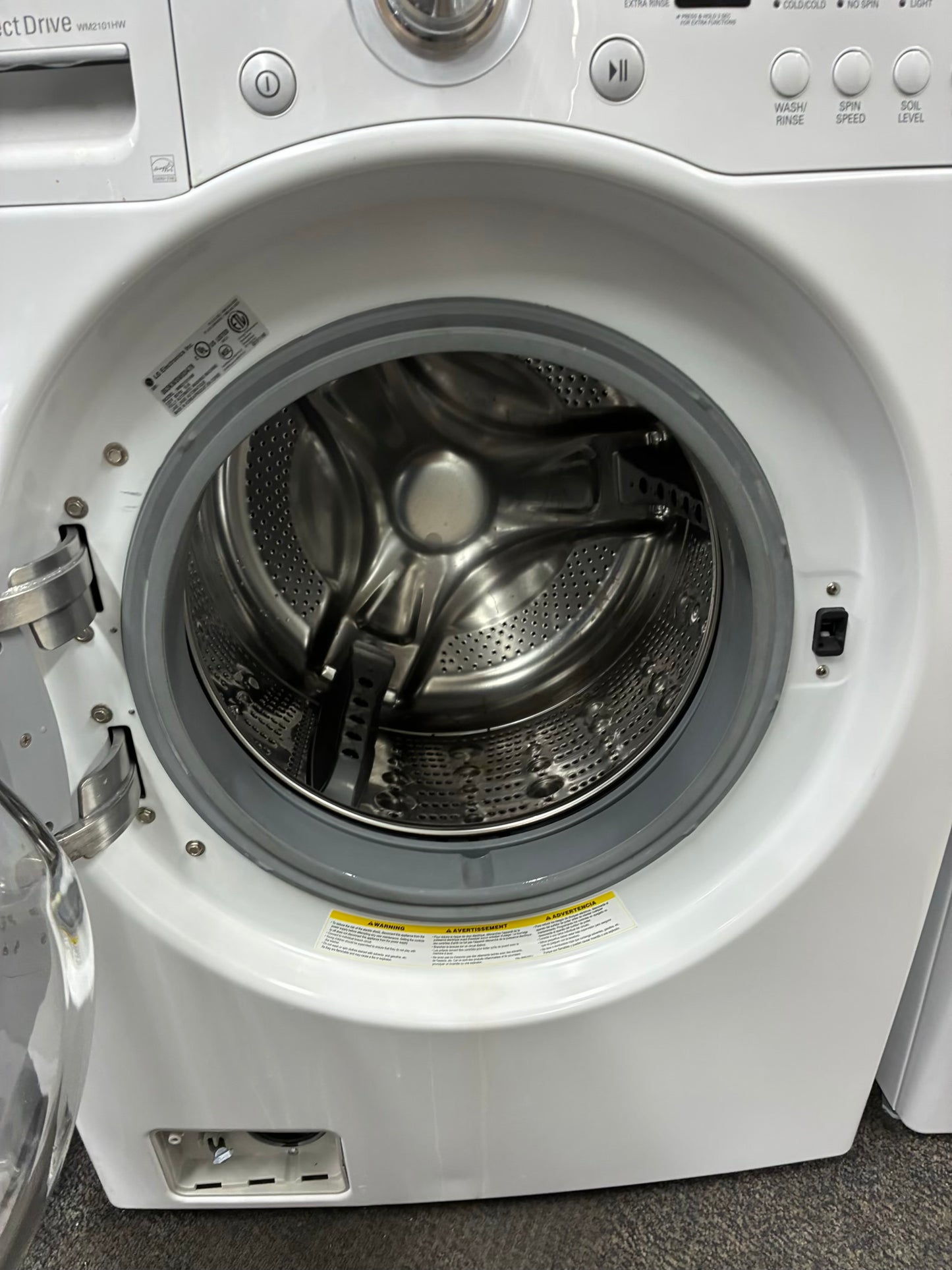 LG WASHER N DRYER FRONT LOAD ELECTRIC 27”