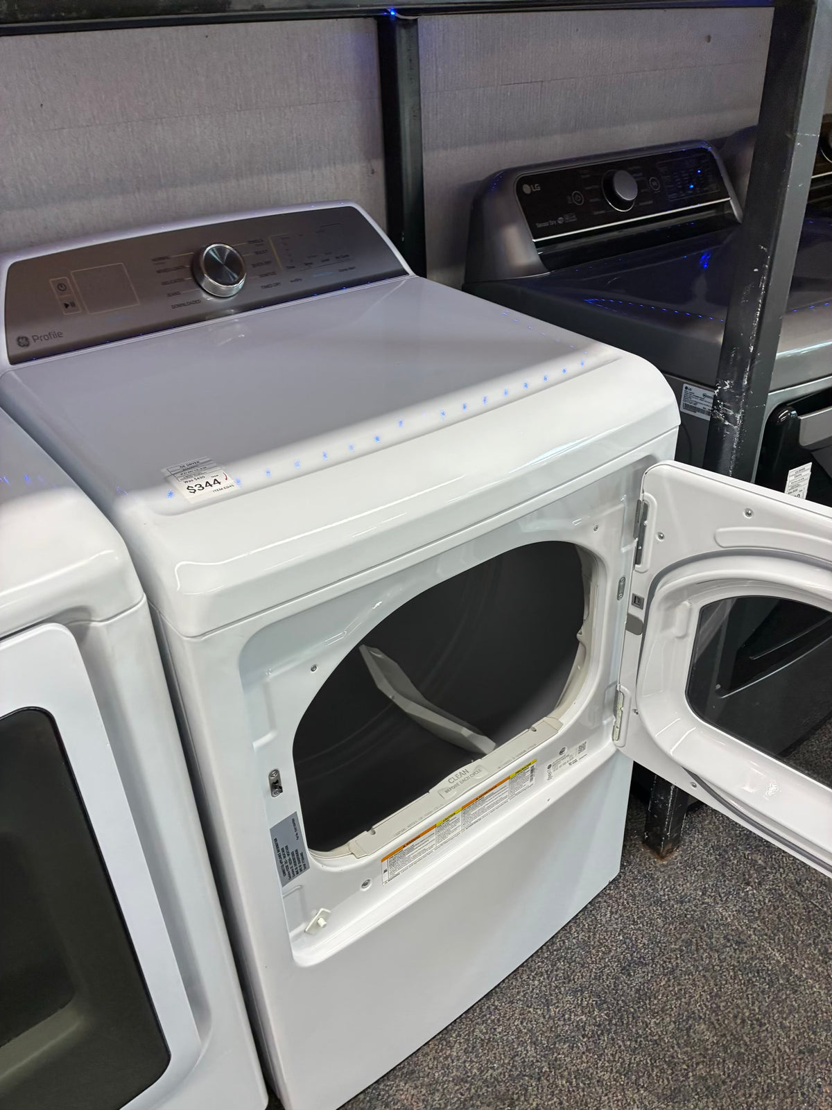 GE electric dryer 27” large capacity white