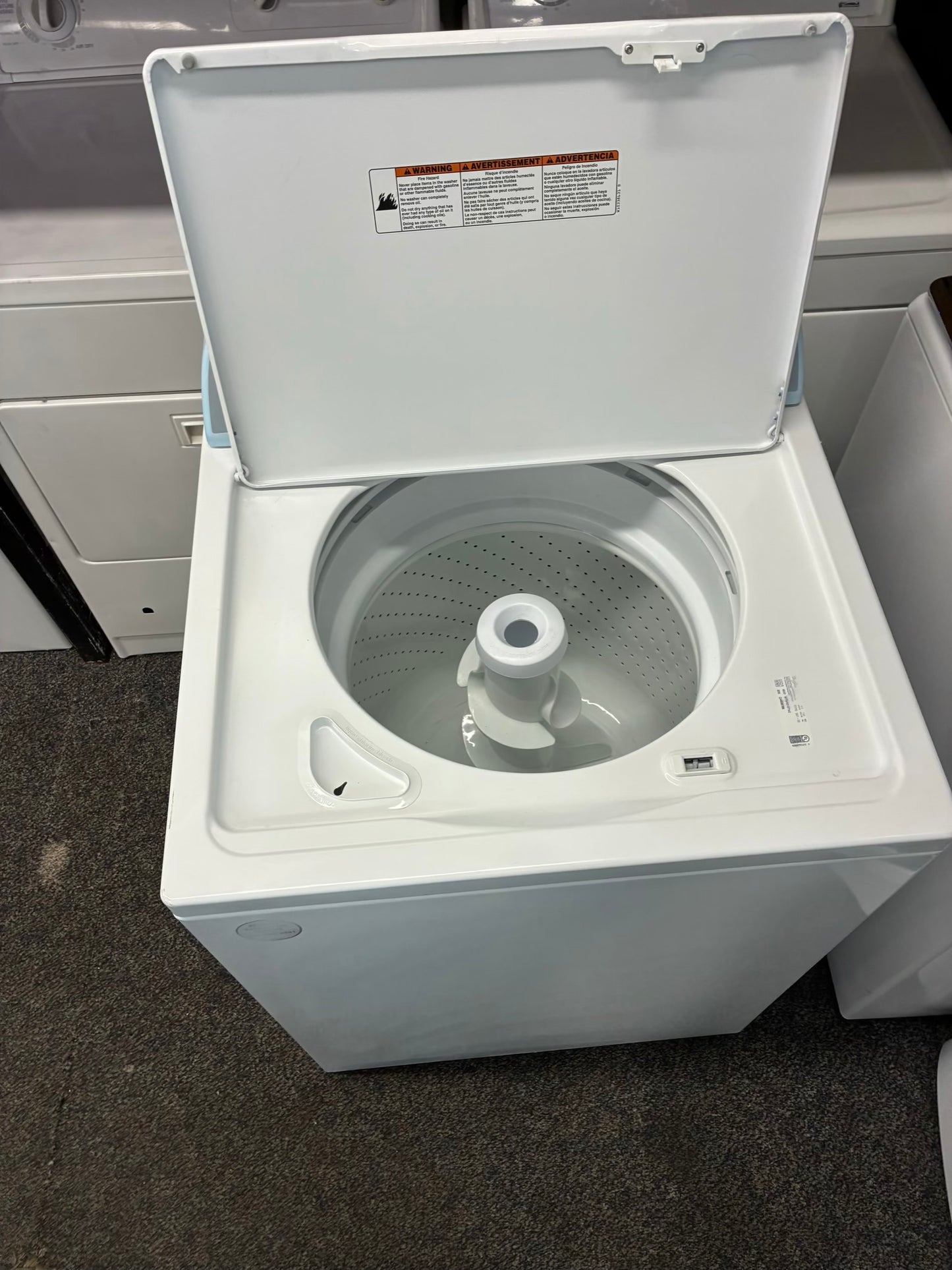 Whirlpool top load washer  large capacity side x side 27”ñ