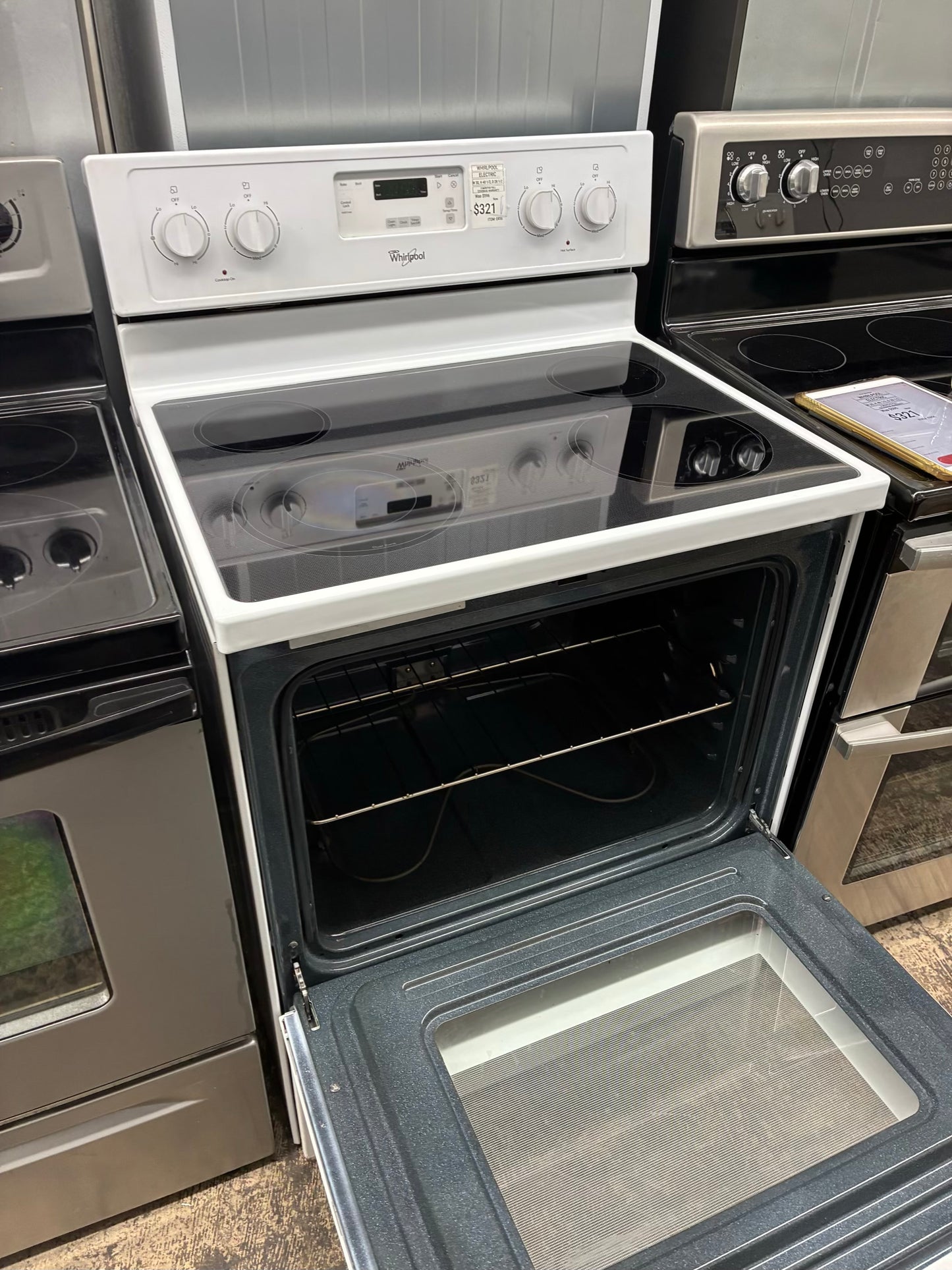 Whirlpool range white 4 burners  30”