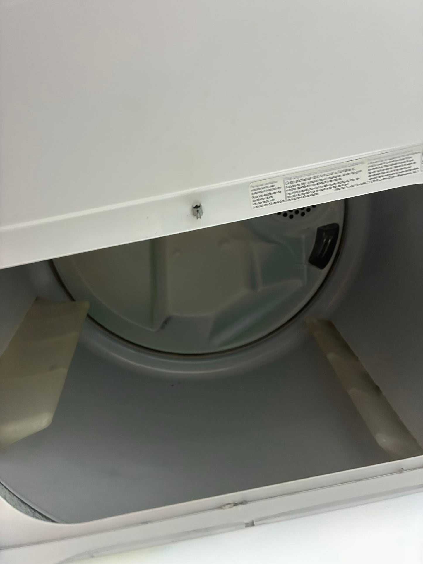 Whirlpool gas dryer 29” large capacity white