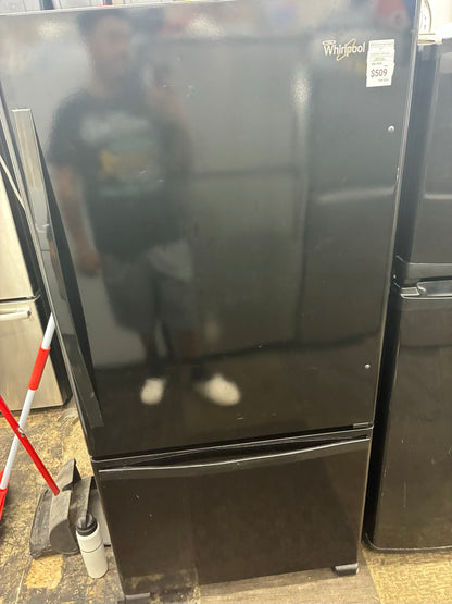 Whirlpool bottom freezer refrigerator black 33”