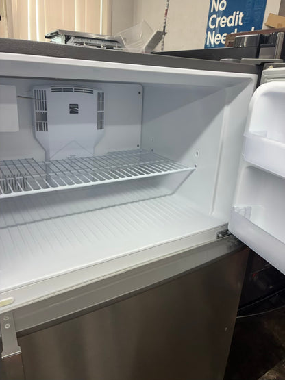 Kenmore top freezer refrigerator stainless steel 33”
