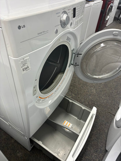 LG Electric Dryer 27” with pedestal white