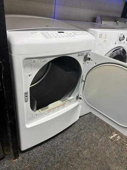 LG gas dryer 27” large capacity white