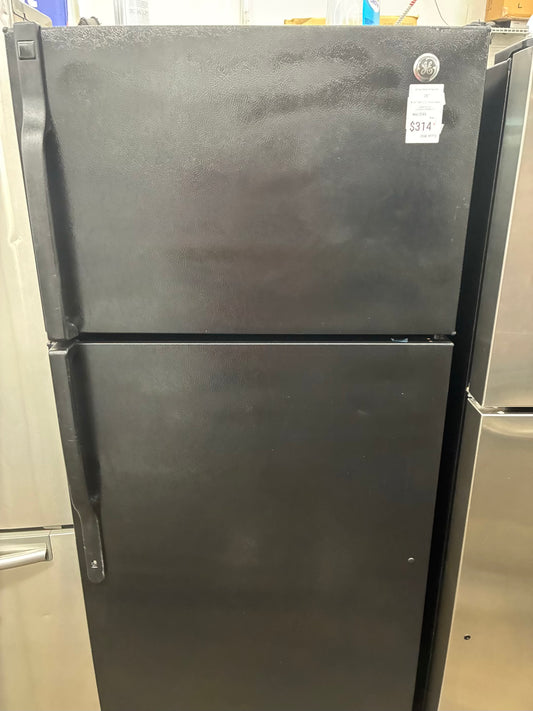 GE top freezer refrigerator black 28”