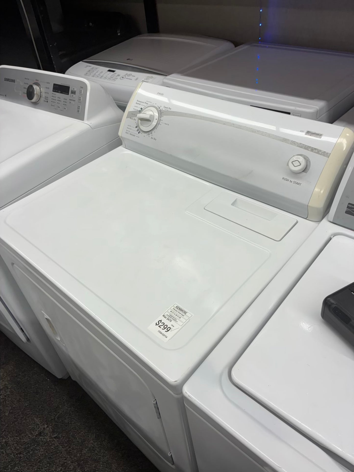Kenmore electric dryer 29” large capacity white
