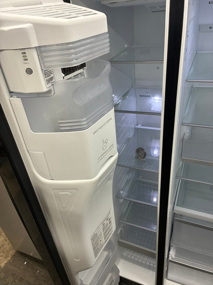 Kenmore side by side refrigerator ice maker water dispenser 36” in