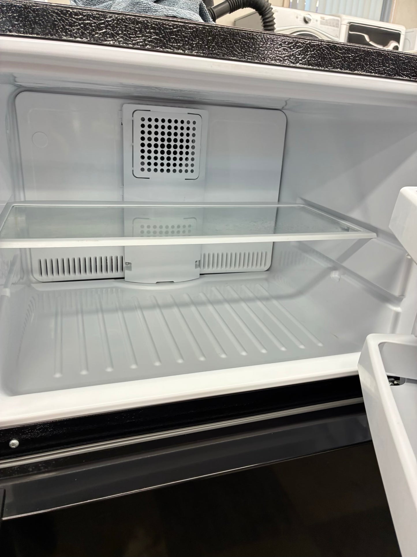 GE Top Freezer Refrigerator 30” black