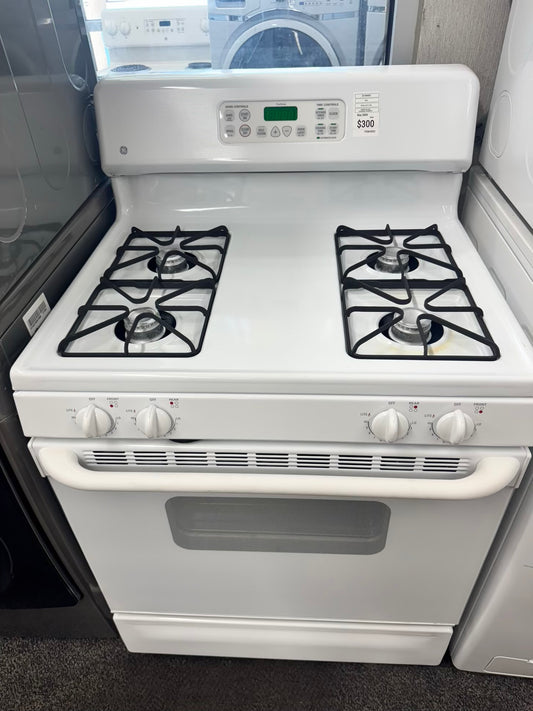 Ge gas range 4 burner white stove, broil & bake