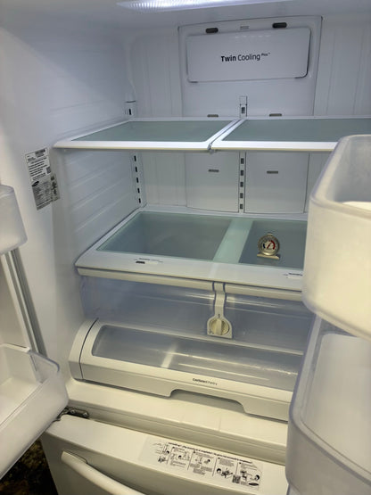 Samsung French door refrigerator white  36” ice maker