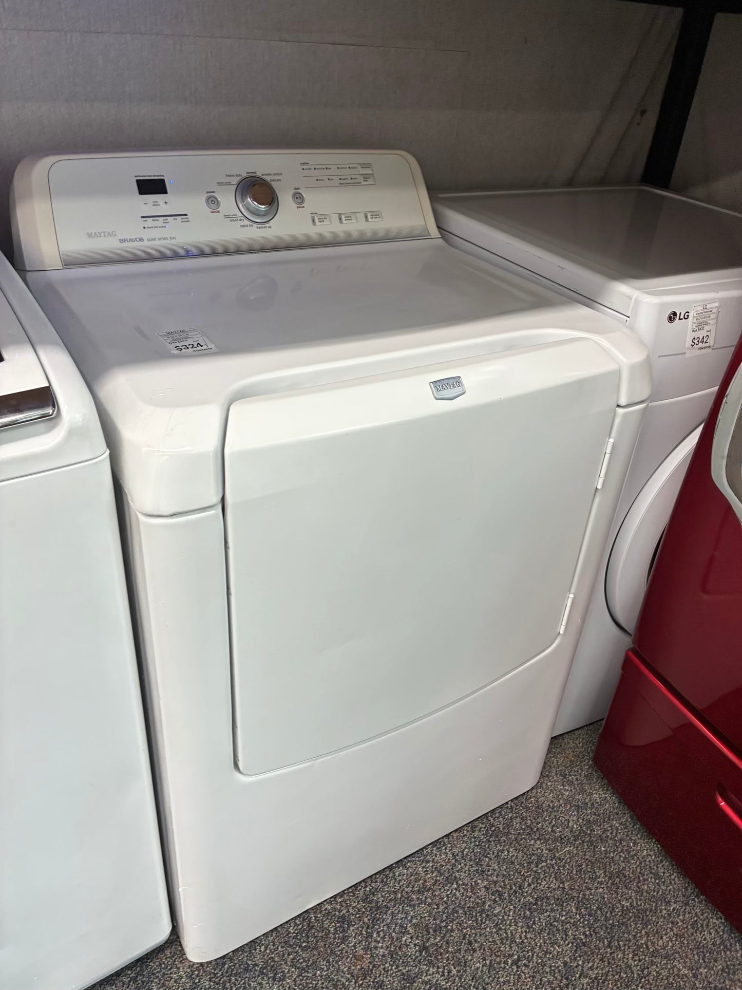 Maytag electric dryer 29” large capacity white