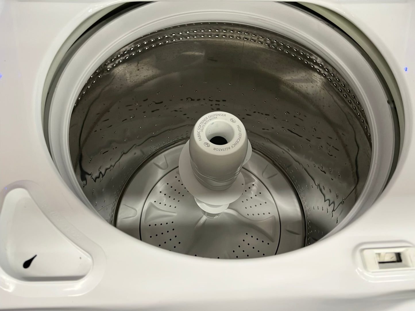 ^ Item: #GD55B Whrpool  side x side  washer and open box dryer set GAS large capacity 27”