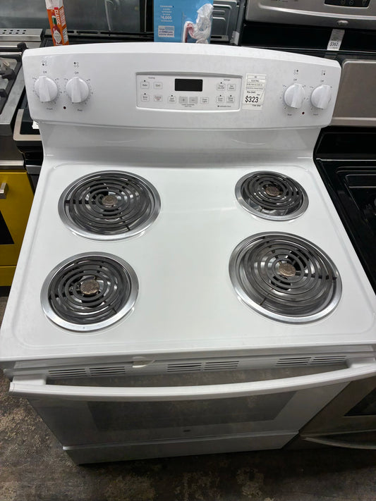 GE electric range WHITE 30”