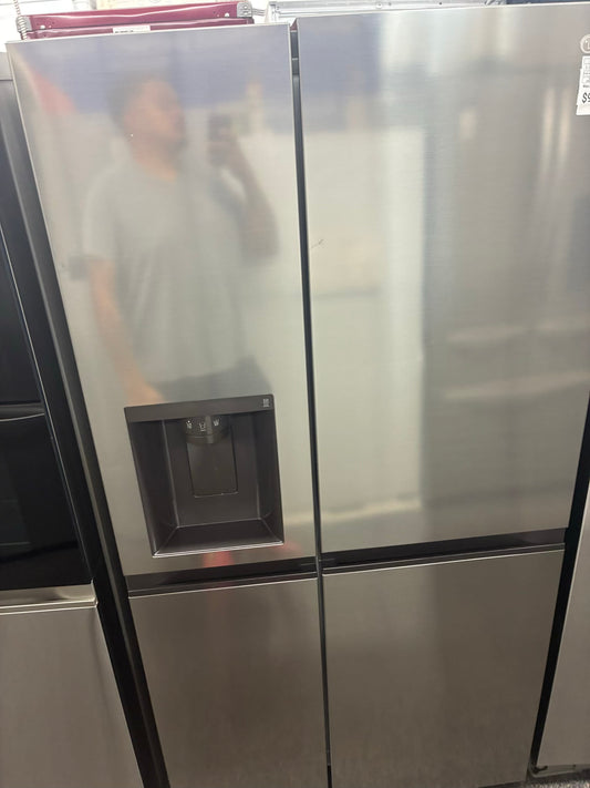 LG side by side refrigerator stainless steel 36” ice maker water dispenser ice maker