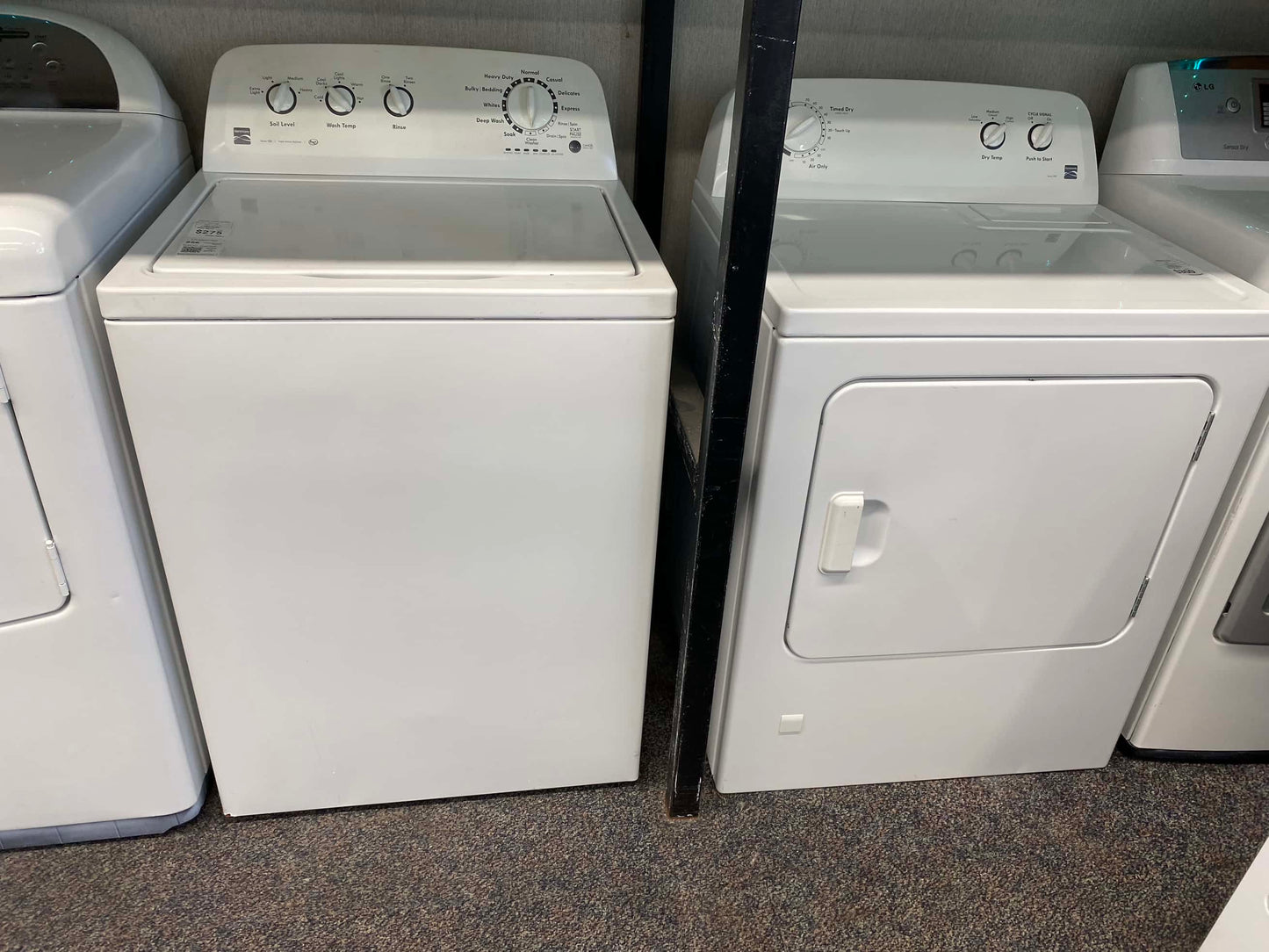 ITEM#W83J Kenmore washer and gas dryer white top load 27 inch