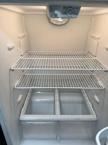 Frigidaire top freezer 30inch white