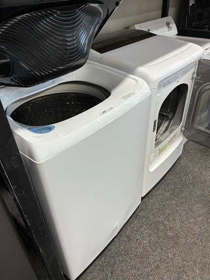 Samsung Gas set washer and dryer 27” white