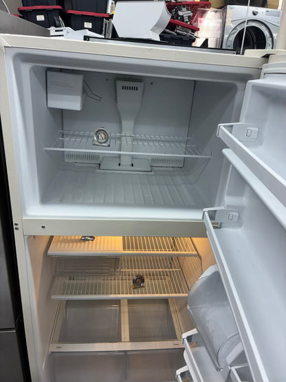Whirlpool top freezer refrigerator beige 30”