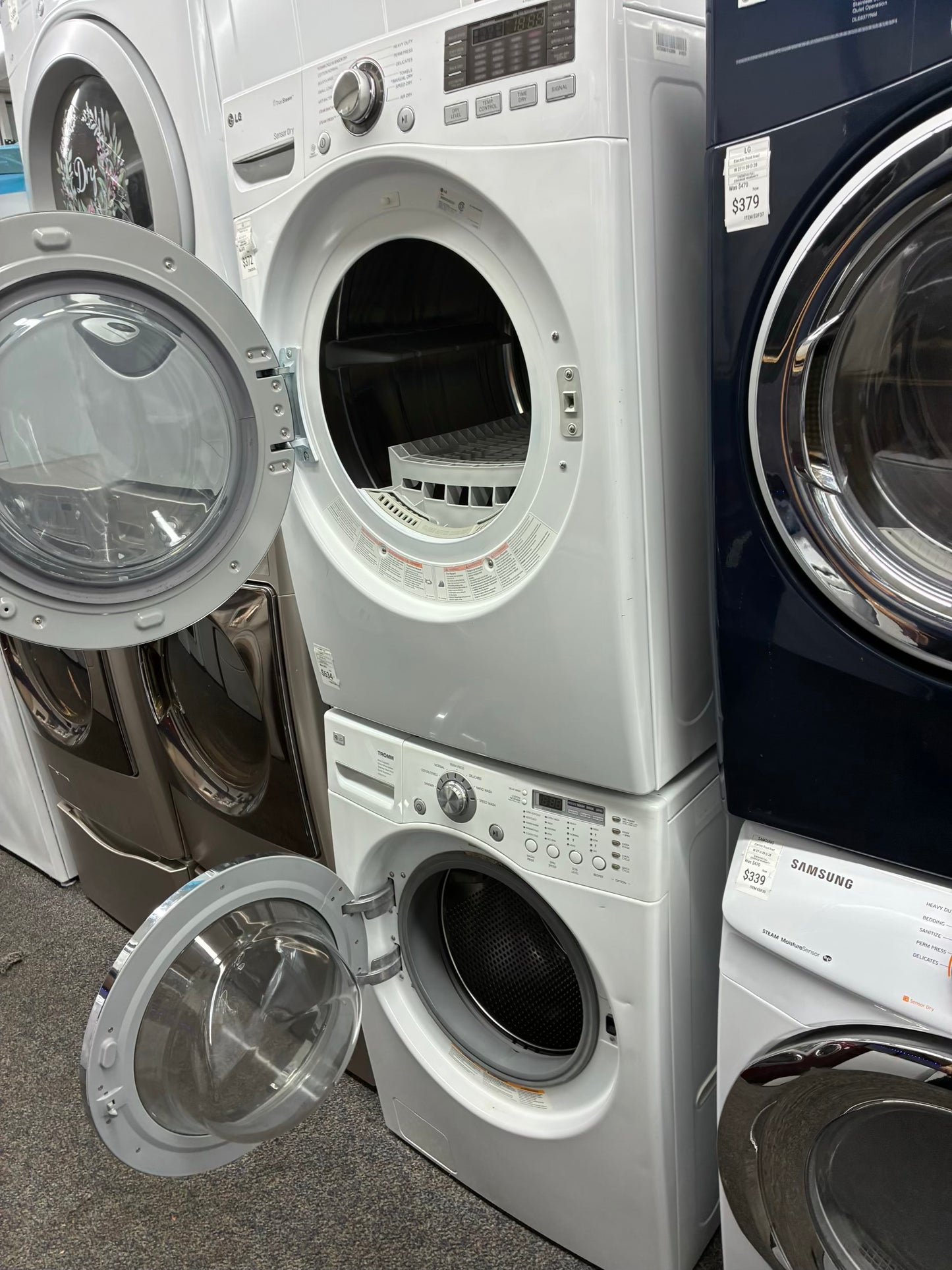 LG WASHER N DRYER FRONT LOAD ELECTRIC 27”