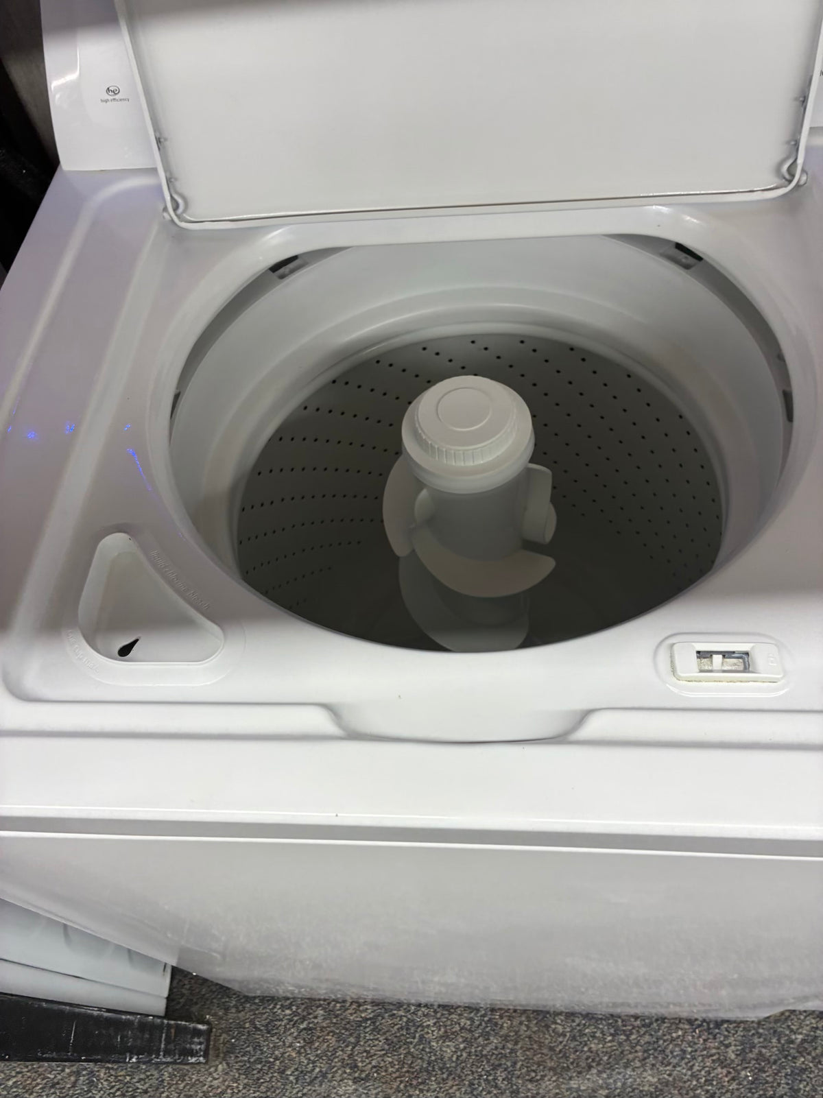 Amana  gas washer 27” and dryer 29” top load