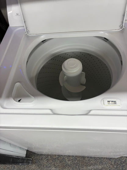Amana  gas washer 27” and dryer 29” top load