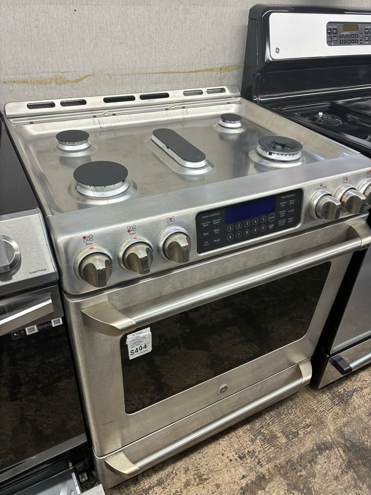 GE Dual fuel Range Stainless Steel 5 Burners 30”
