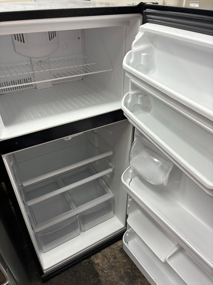 Kenmore Top Freezer Refrigerator 30” black