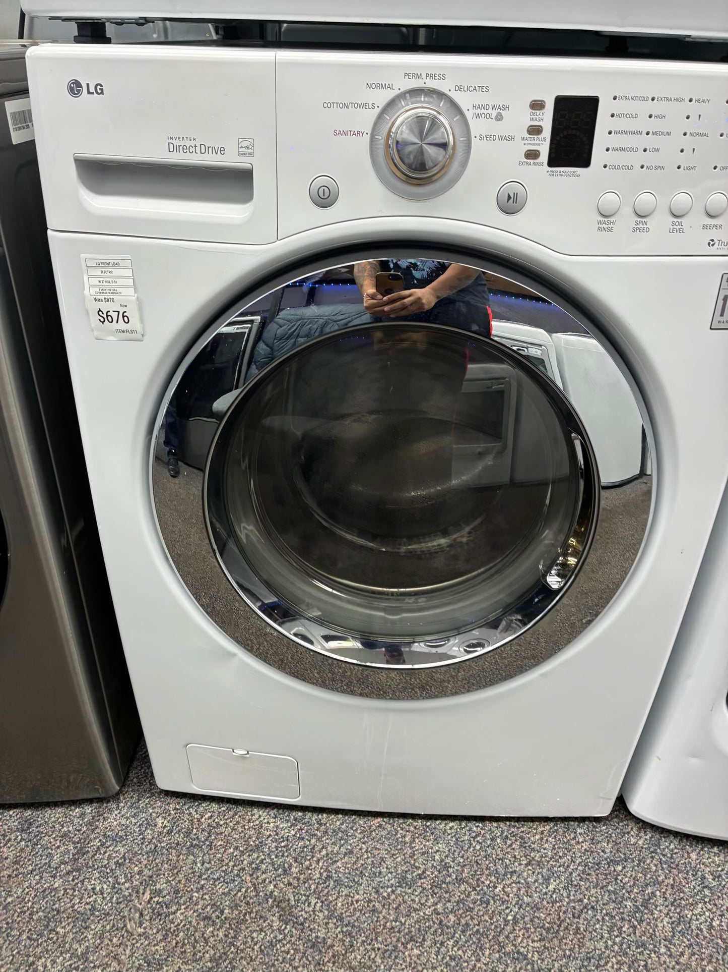 LG WASHER N DRYER FRONT LOAD ELECTRIC 27” WHITE