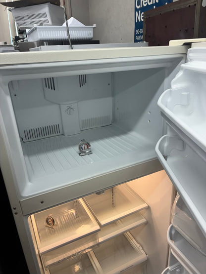 Frigidaire top freezer refrigerator  30”