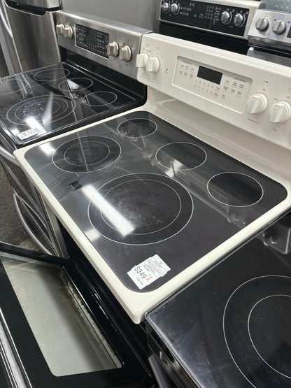 GE electric range white 30” 5 burners