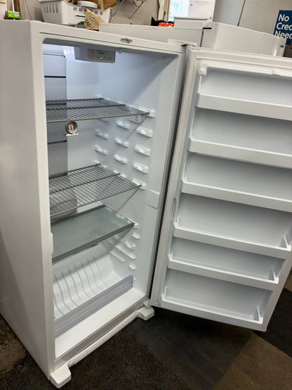 Whirlpool chest freezer white 30”