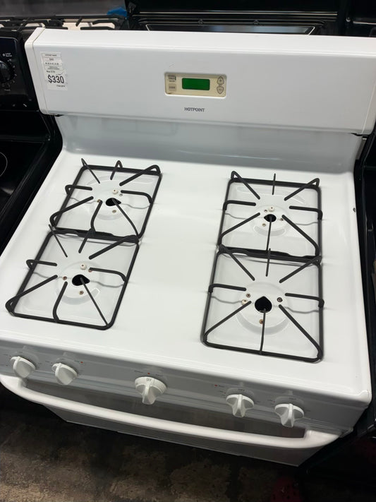 Hotpoint Gas Range white color  4 Burners 30”