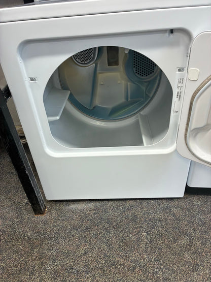 Kenmore gas dryer 29” large capacity white