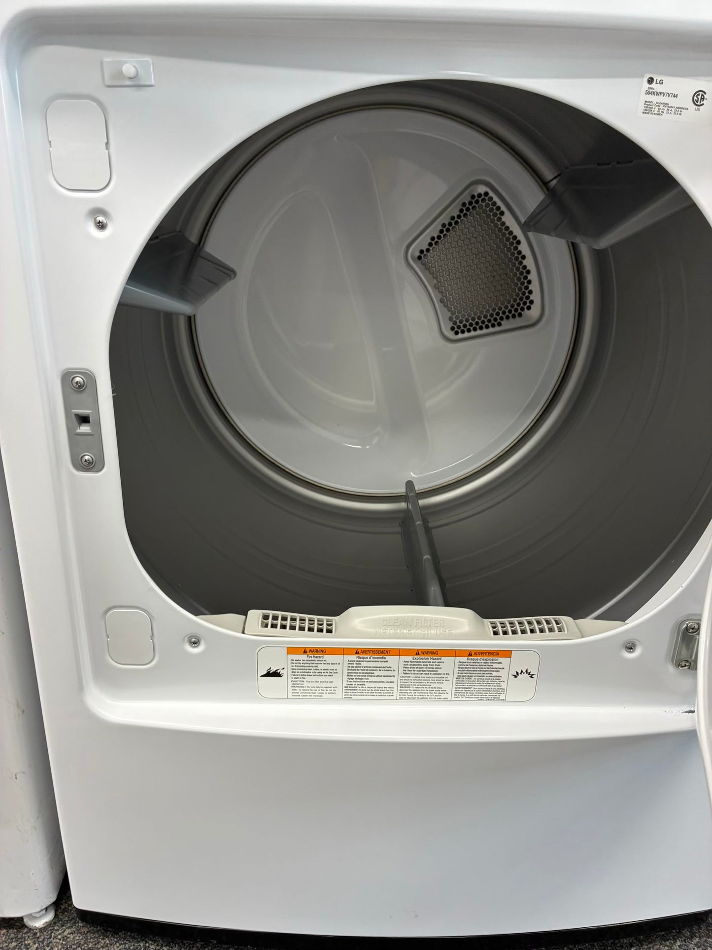 LG electric washer and dryer 27” large capacity