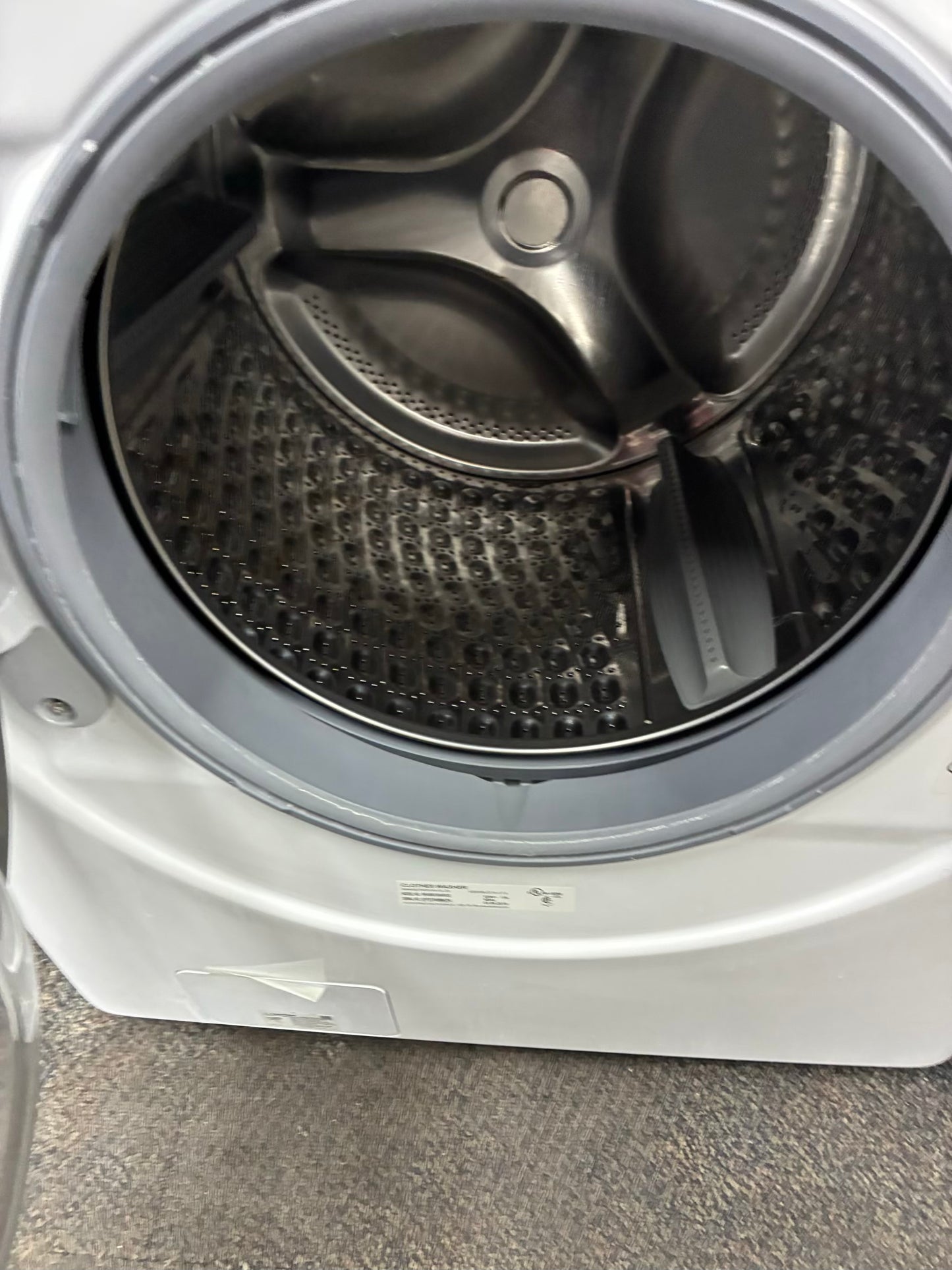 SAMSUNG WASHER N DRYER FRONT LOAD ELECTRIC 27” WHITE