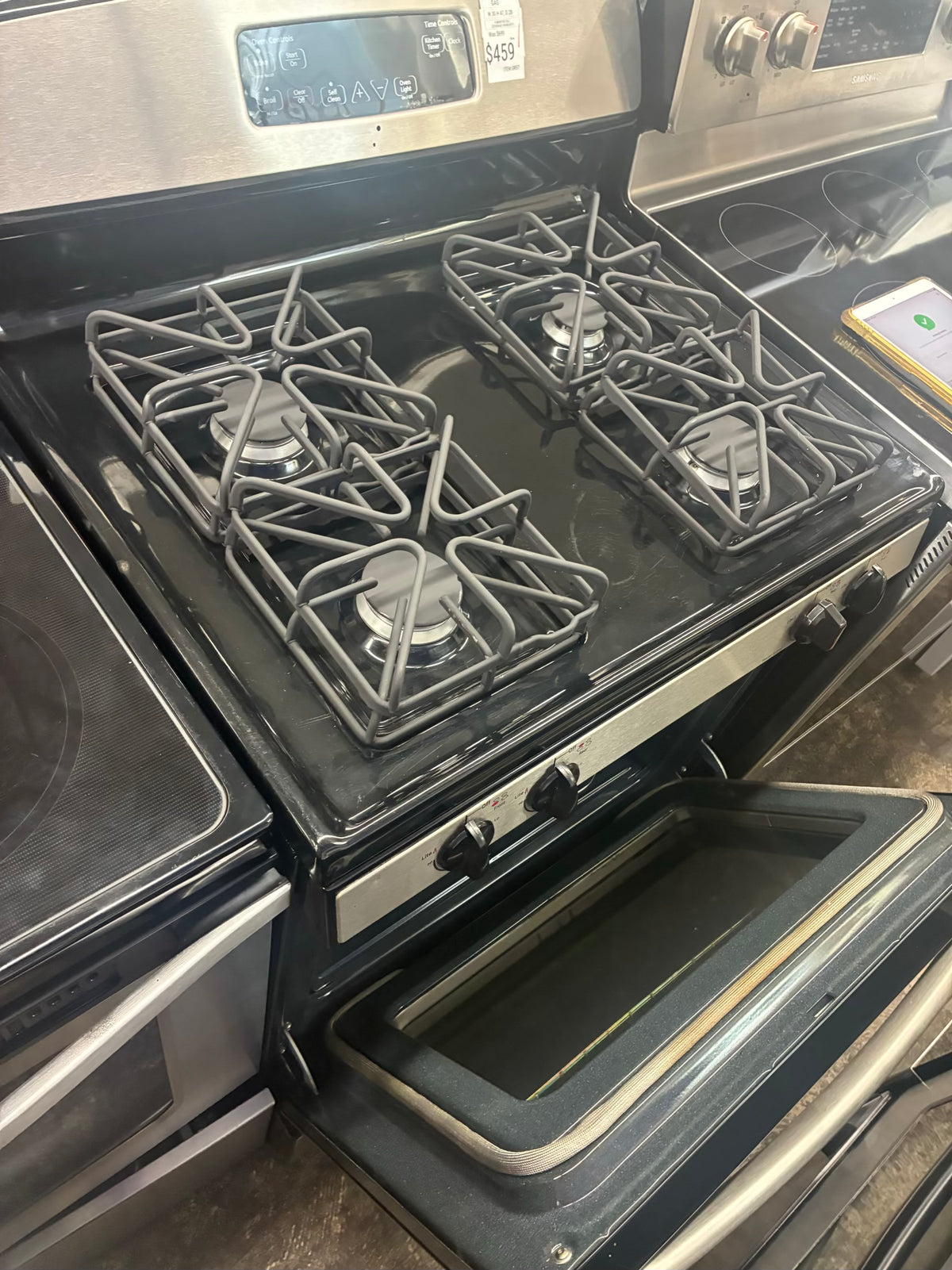 GE Gas Range Black 4 Burners 30”