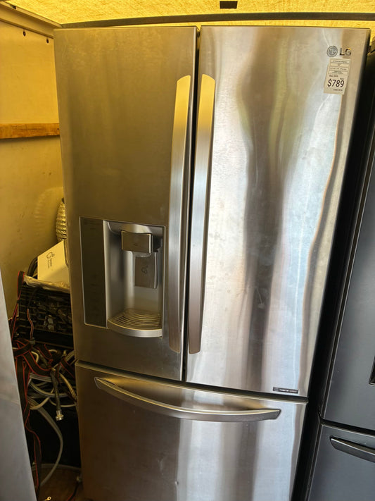 LG French door refrigerator stainless steel 33” ice maker water dispenser