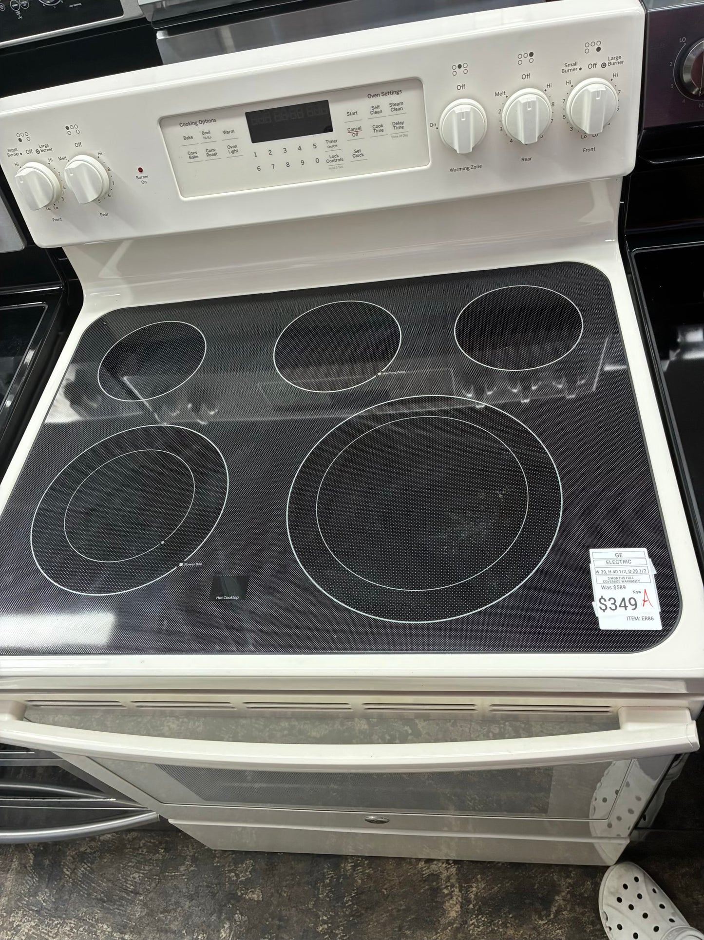 GE electric range white 30” 5 burners