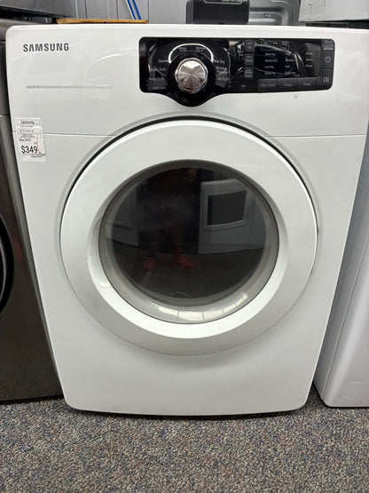 SAMSUMG gas dryer 27” large capacity white