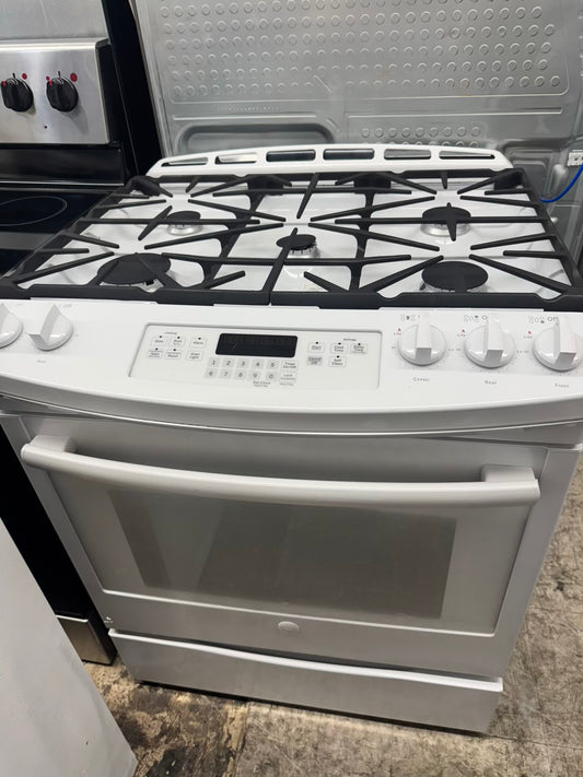Ge gas range slide-in white color , 5 burner convection bake multi rack