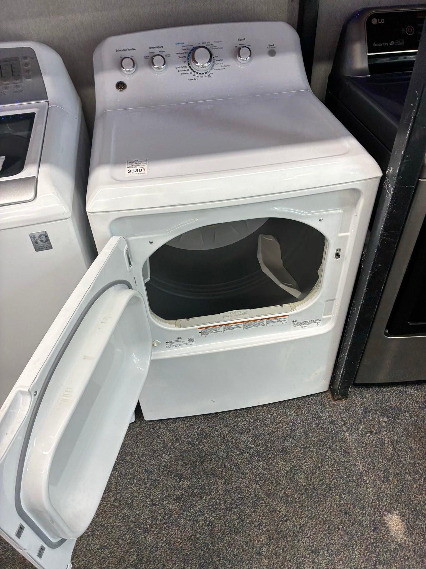 GE electric dryer 27” large capacity white