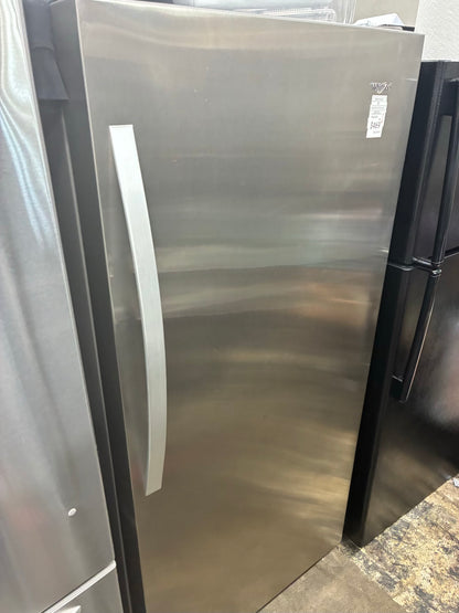 Whirlpool refrigerator  30” stainless steel