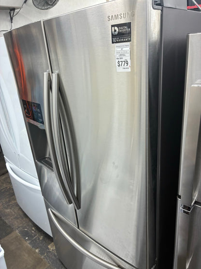Samsung French door refrigerator stale stainless steel 36” ice maker water dispenser